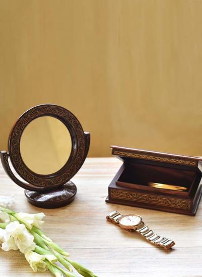 Handicraft For Home Decoration – Choosing Beautiful Charms!