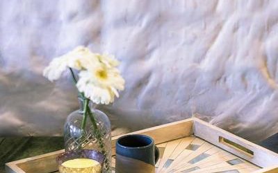 Beautiful Wooden Trays To Decorate Your Serving